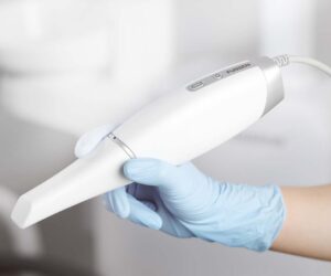 Intraoral scanner